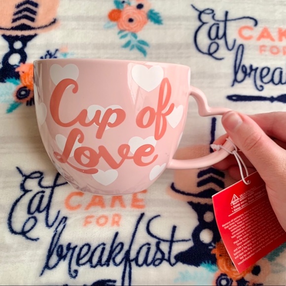 1 LEFT! ☕️ Cup Of Love Latte Art Candle Mug ☕️ - Picture 2 of 8